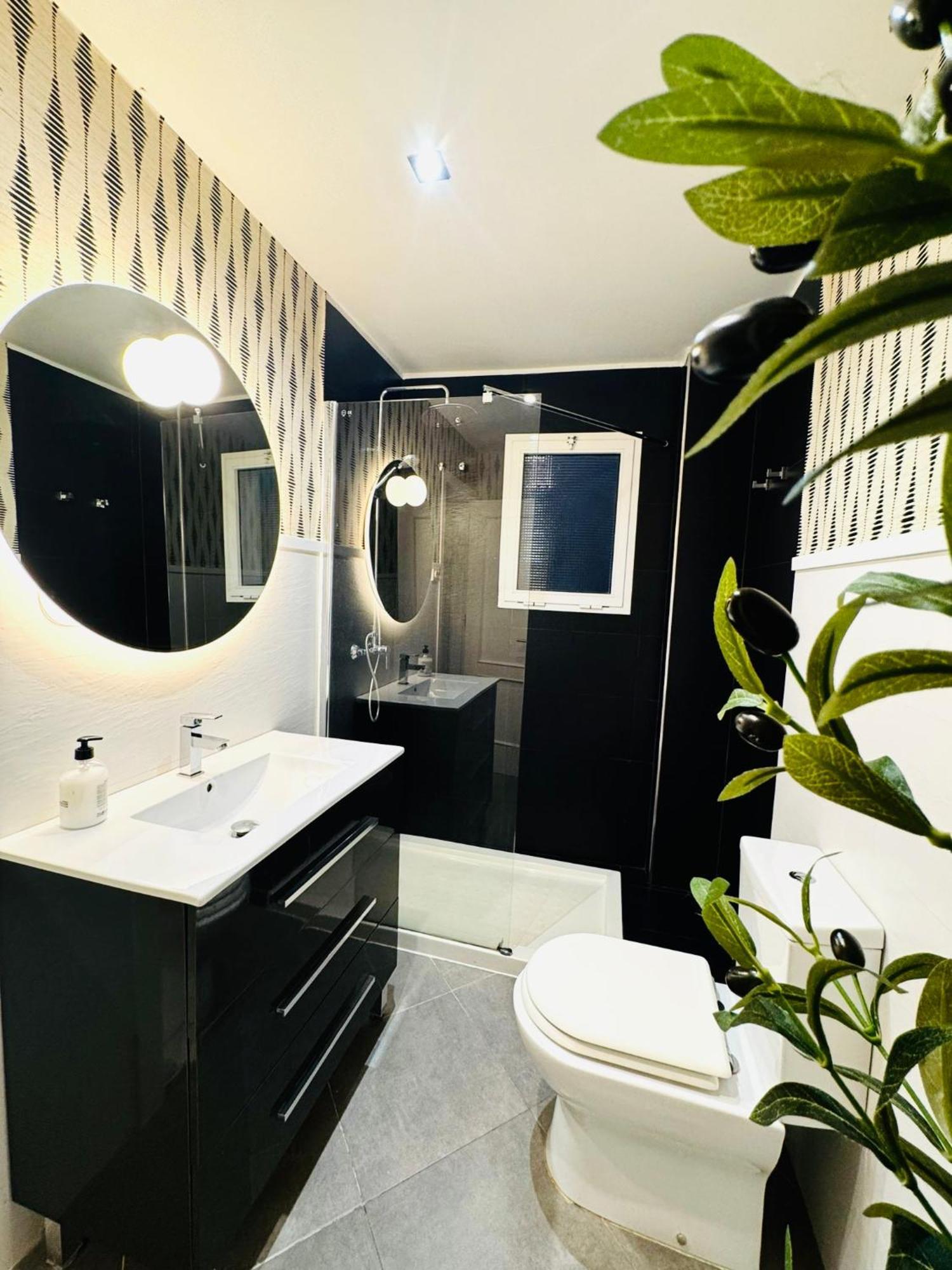 Nuevo Cathedral Deluxe Apartment Sinesedesignhomes Málaga Esterno foto